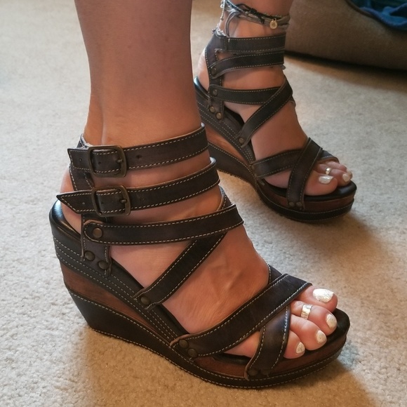 Bed Stu Shoes - Bed Stu black and wood wedges